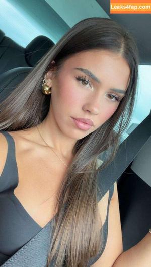 Leah Halton photo #1357