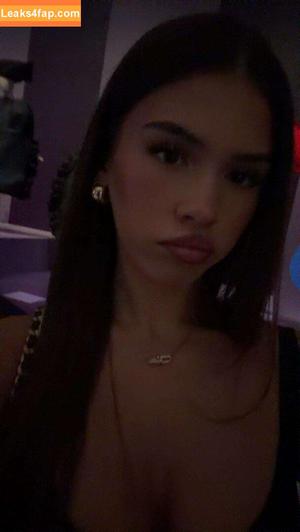 Leah Halton photo #1360