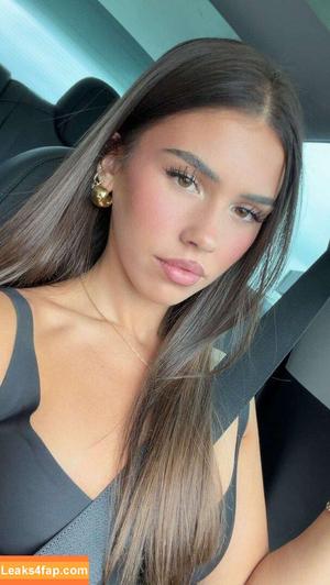 Leah Halton photo #1367