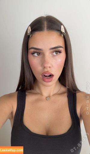 Leah Halton photo #1426