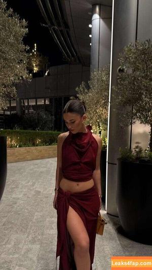 Leah Halton photo #1464