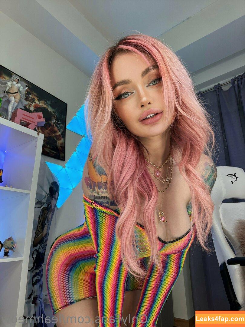 Leah Meow / Leah Larsh / _leah.chan_ / leah_chan1 / leah_larsh / lyuba_rech leaked photo photo #0112