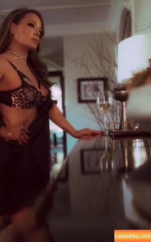 Leah Remini photo #0249