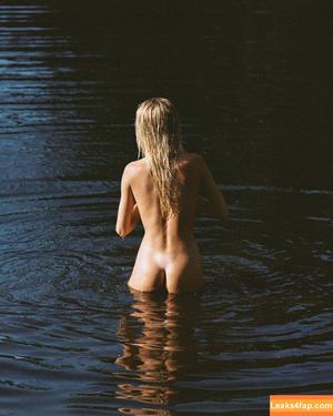 Leah Rose photo #0151