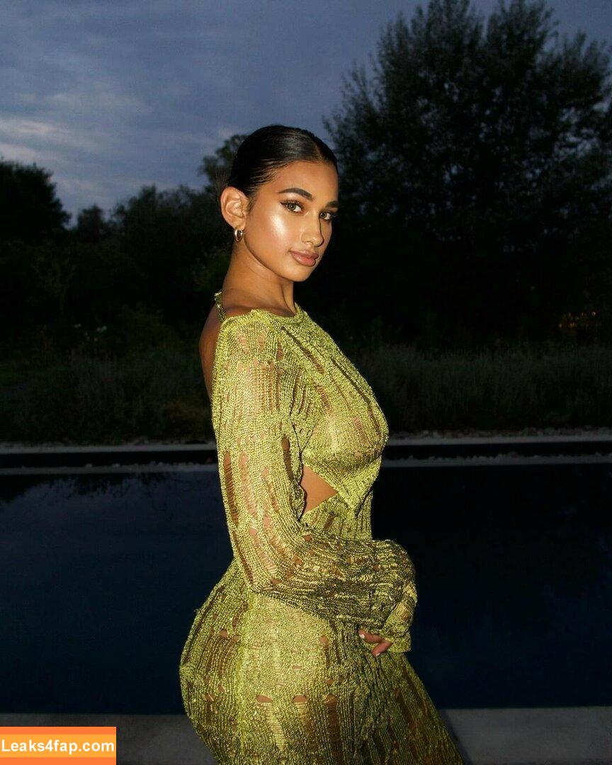 leahhalton_ /  leaked photo photo #0028