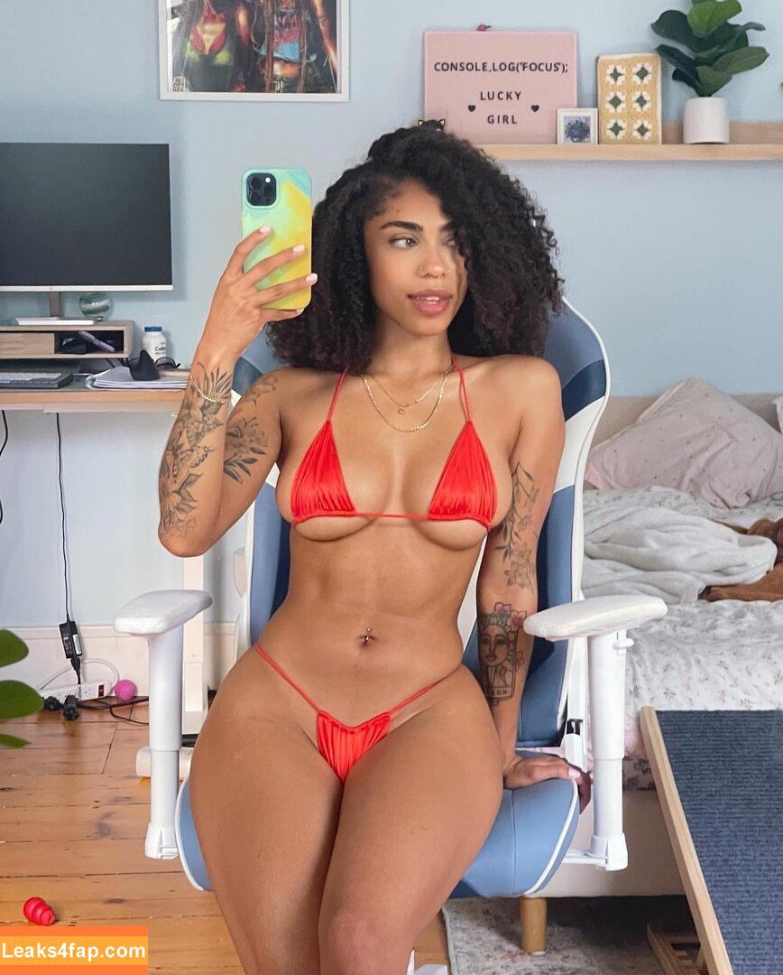 leahhalton_ /  leaked photo photo #0054