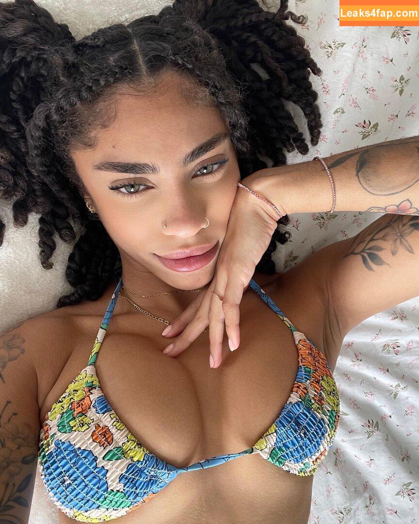 leahhalton_ /  leaked photo photo #0056