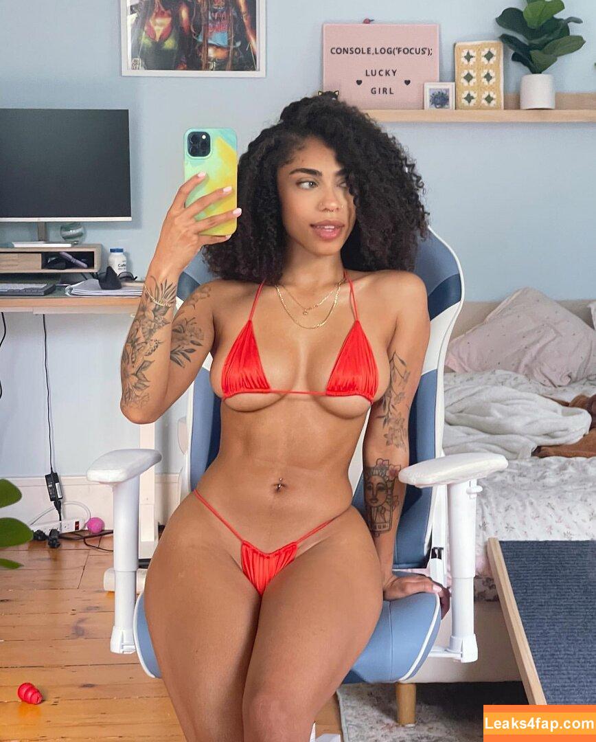 leahhalton_ /  leaked photo photo #0096