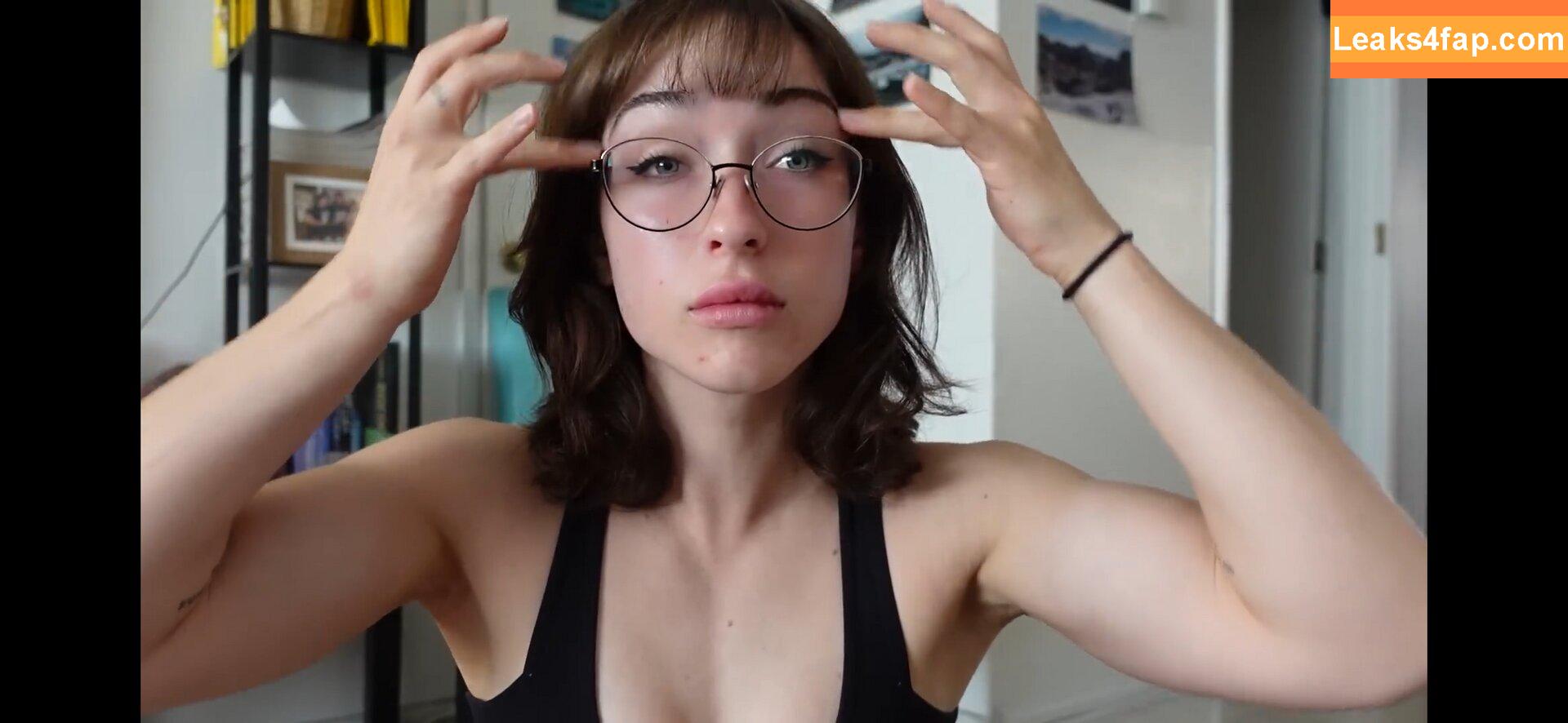 leanbeefpatty /  leaked photo photo #0073