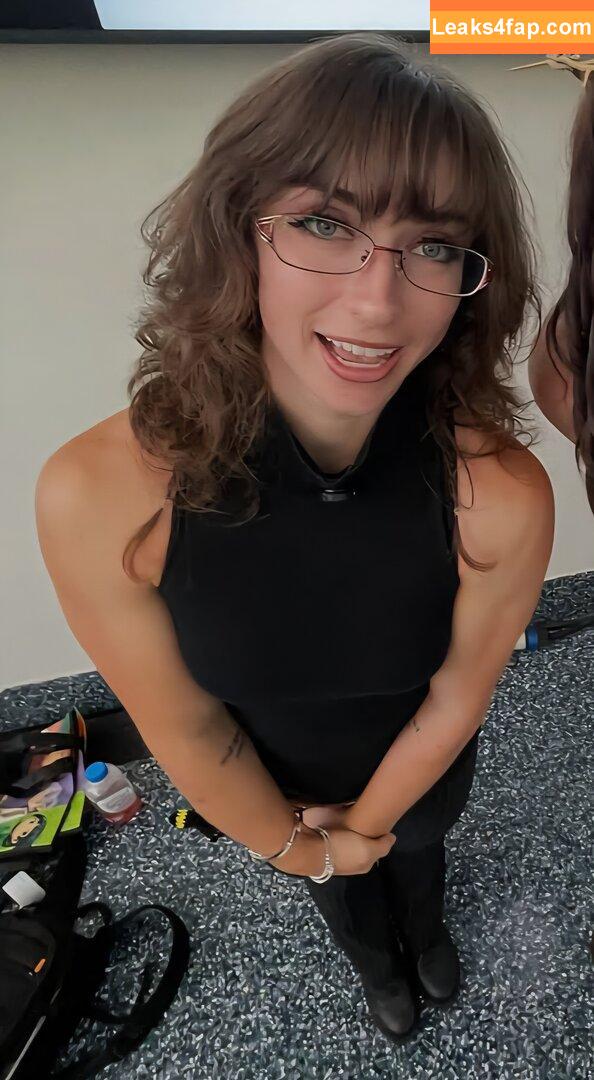 leanbeefpatty /  leaked photo photo #0833
