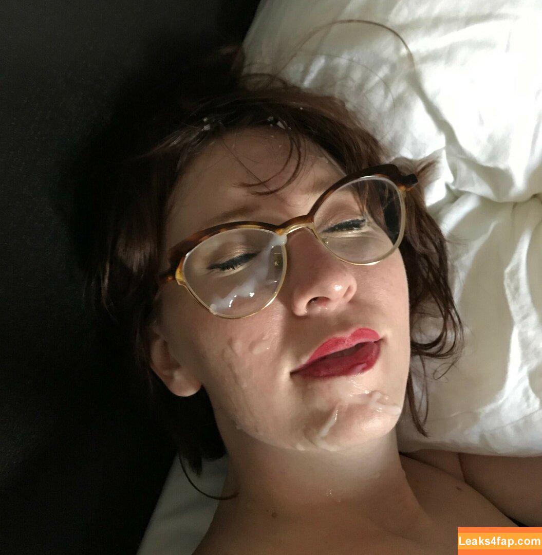 leanbeefpatty /  leaked photo photo #0860