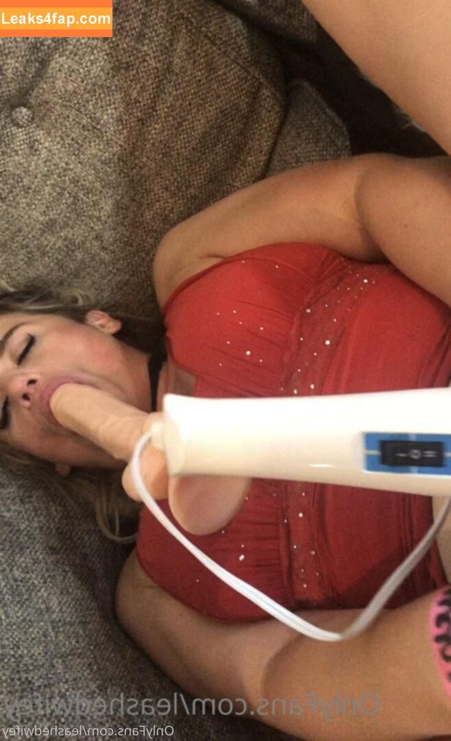 leashedwifey /  leaked photo photo #0002