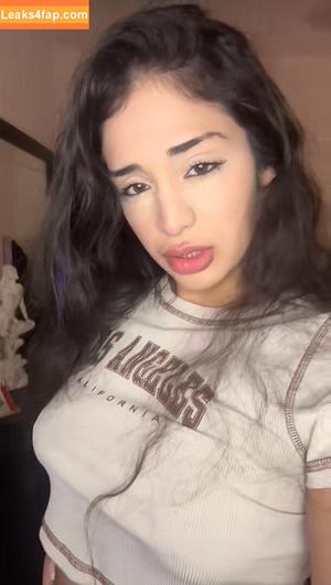 Lebanese Girls photo #0005