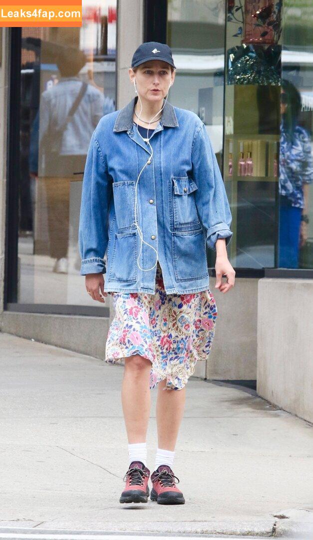 Leelee Sobieski / MissSobieski / leeleesobieskii leaked photo photo #0138