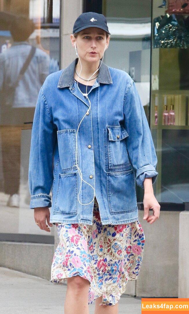 Leelee Sobieski / MissSobieski / leeleesobieskii leaked photo photo #0141
