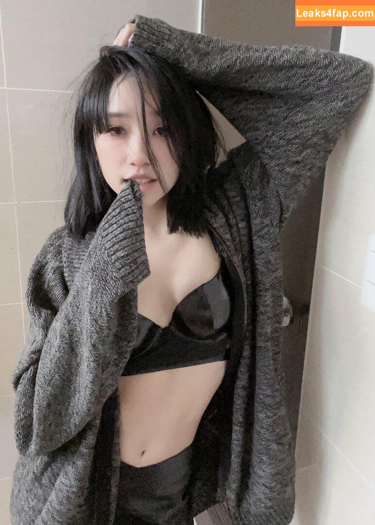 leezipotato /  leaked photo photo #0057
