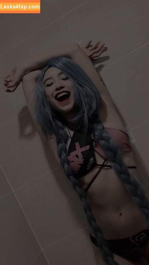 leezipotato photo #0033