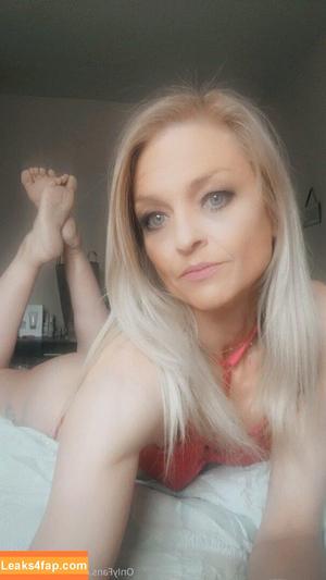 leggyblonde45 photo #0001