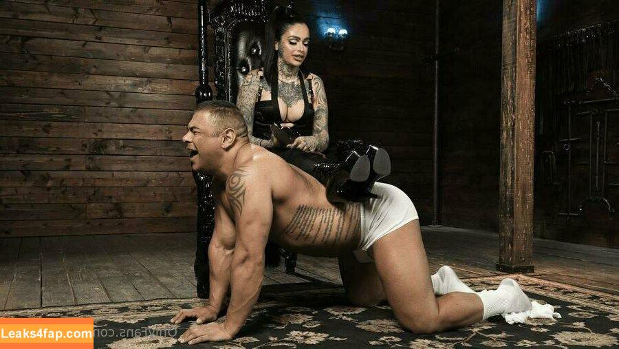 leighravenx /  leaked photo photo #0165