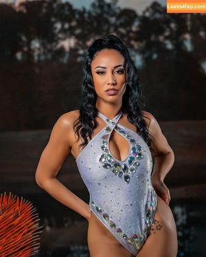 Leila Grey photo #0049