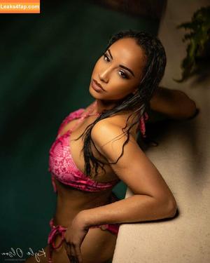 Leila Grey photo #0050