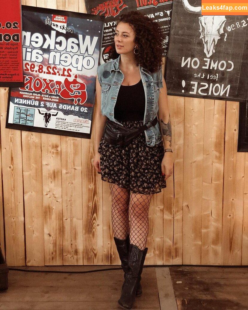 Leila Lowfire / Leilalowfire1 / leilalowfire leaked photo photo #0244