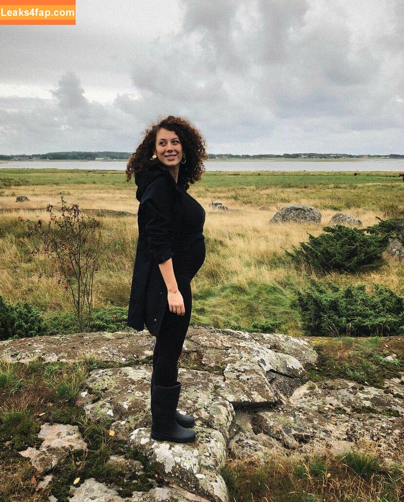 Leila Lowfire / Leilalowfire1 / leilalowfire leaked photo photo #0246