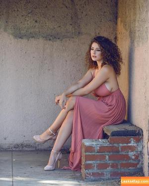 Leila Lowfire photo #0034