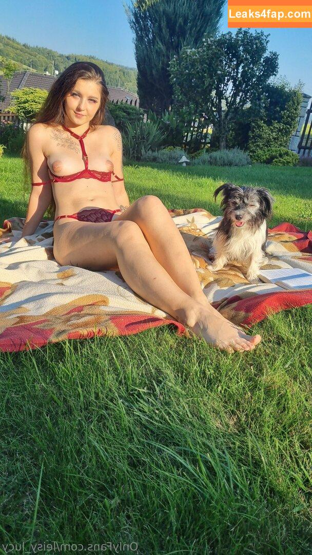 Leisy Lucy / Leisy_lucy / leisy_lucy_official / leisylucy leaked photo photo #0349