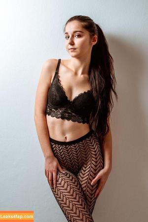 Leisy Lucy photo #0089