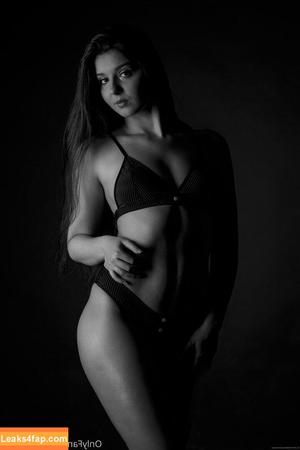 Leisy Lucy photo #0129