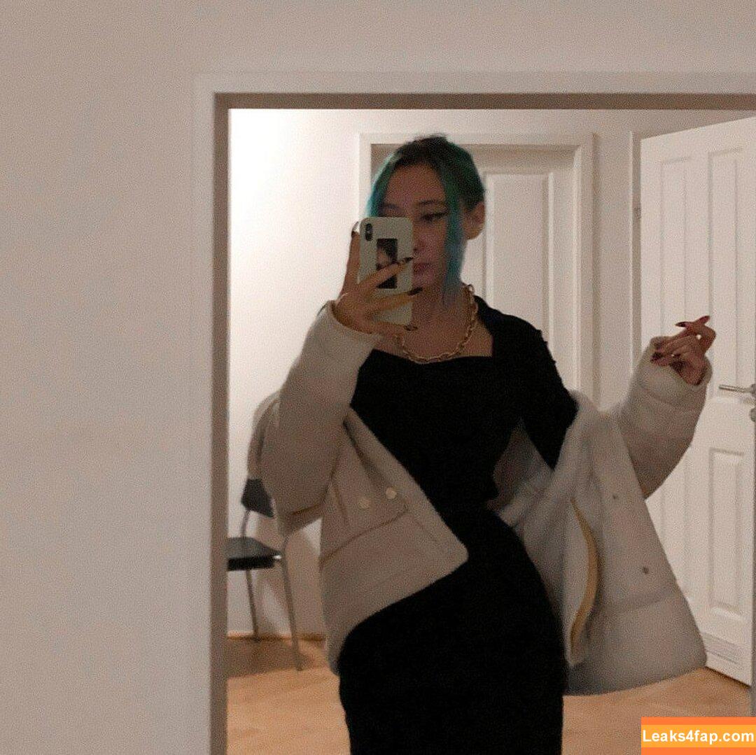 leliloo / lelilou.official leaked photo photo #0047