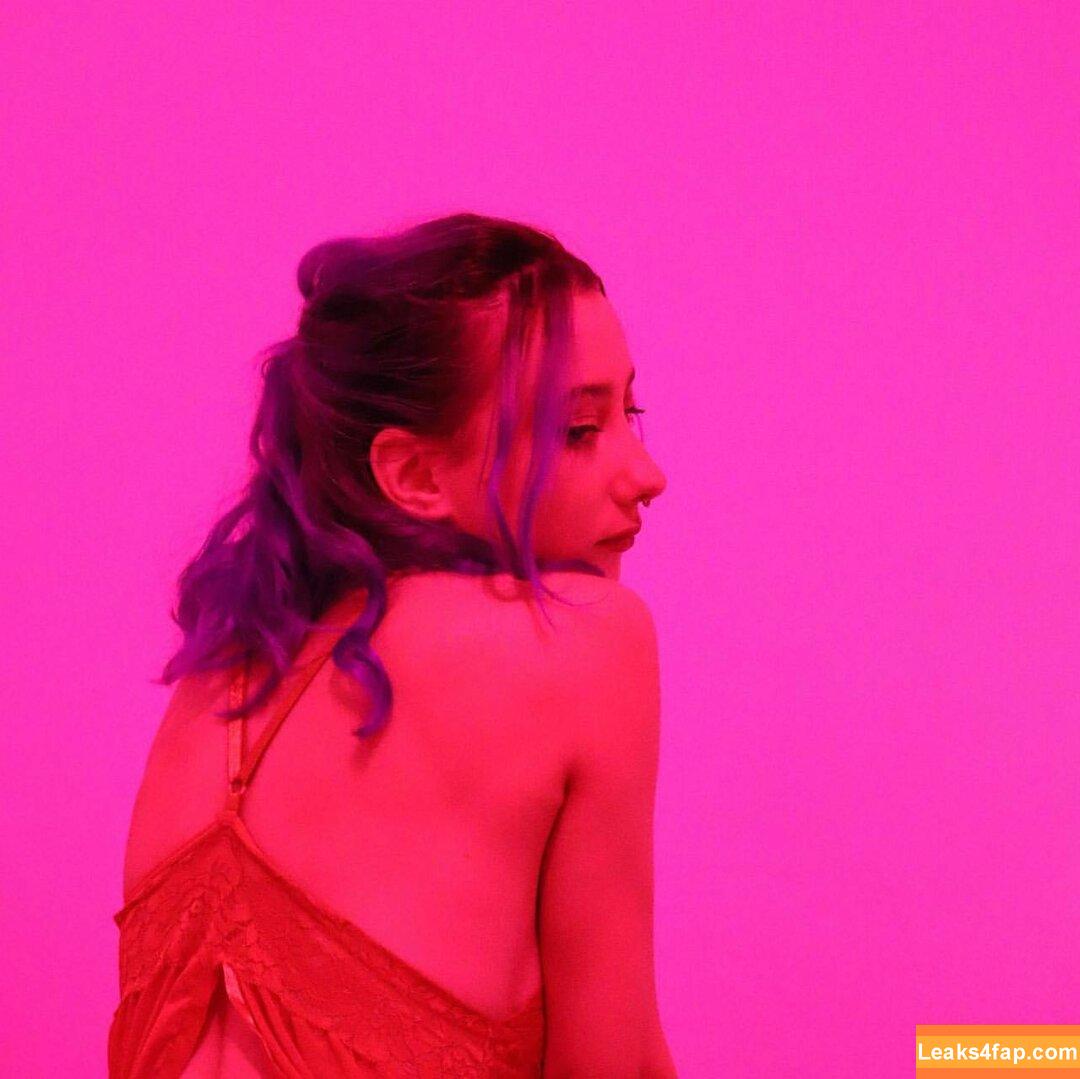 leliloo / lelilou.official leaked photo photo #0112