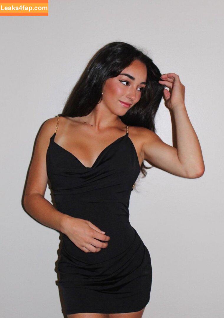 Lena Arenas /  leaked photo photo #0005