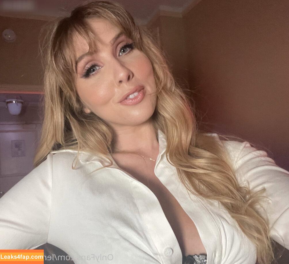 Lena Paul / Lena_Paulx / lenaisapeach / lenapaulxo leaked photo photo #1941