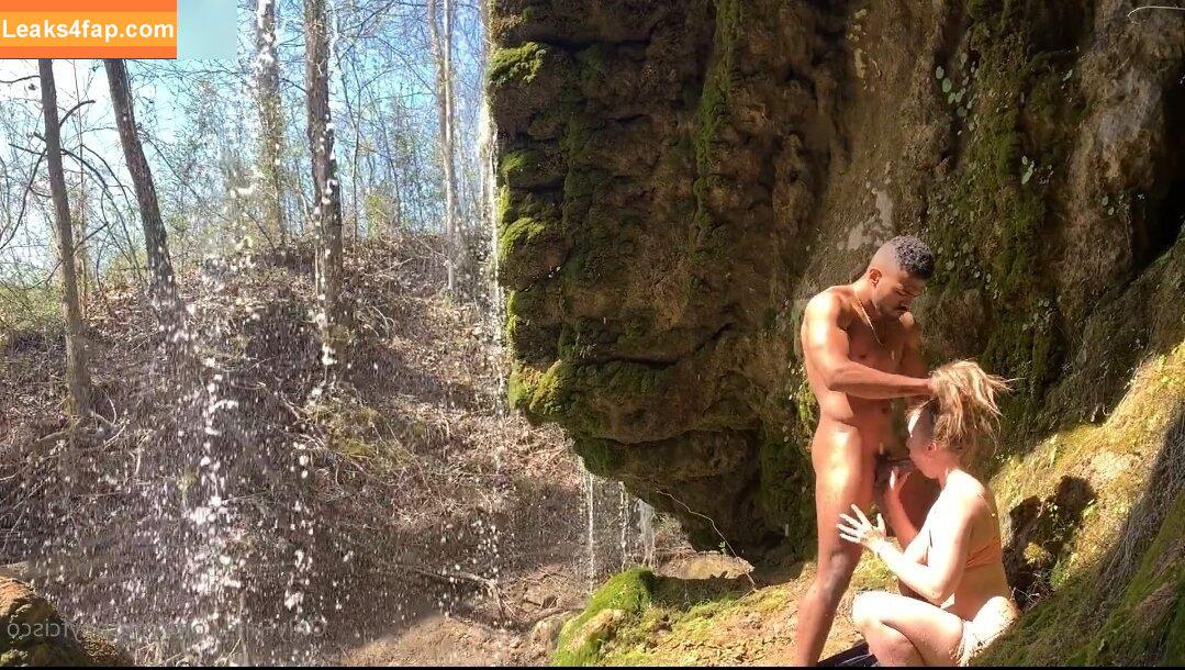 Lena Paul / Lena_Paulx / lenaisapeach / lenapaulxo leaked photo photo #2291