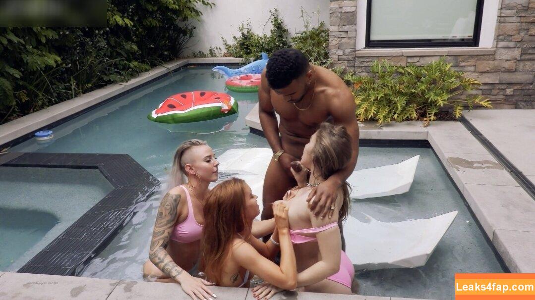 Lena Paul / Lena_Paulx / lenaisapeach / lenapaulxo leaked photo photo #2302