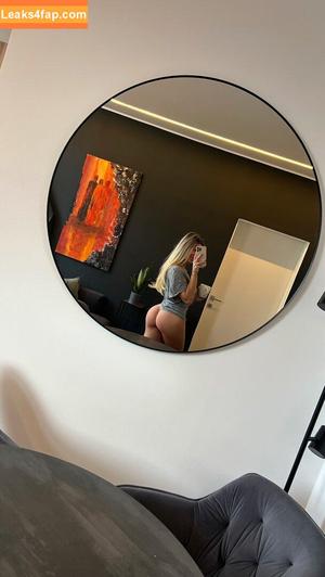 Lena Perthaler photo #0001