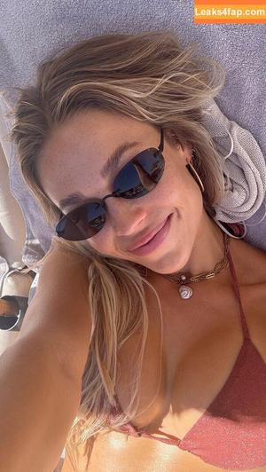 Lena Schwender photo #0010