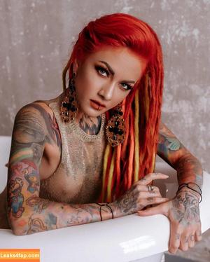 Lena Scissorhands photo #0287