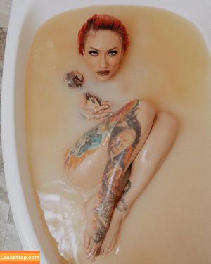 Lena Scissorhands photo #0294