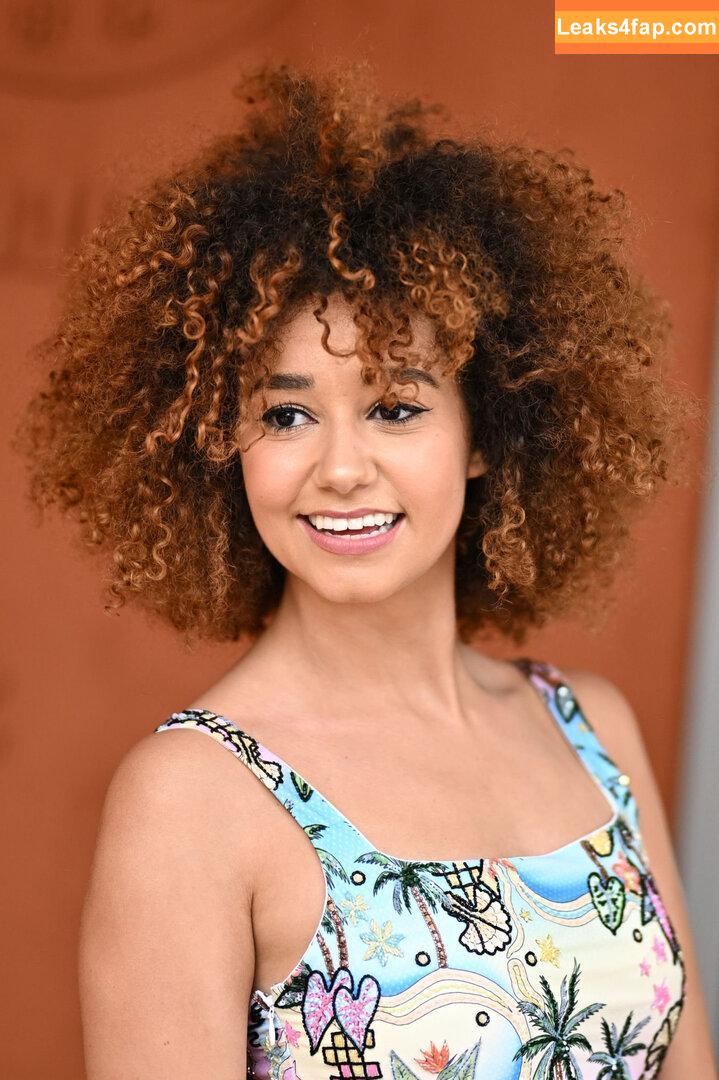 Lena Situations / Lena Mahfouf / lenaanderson / lenamahfouf / lenasituations leaked photo photo #0271