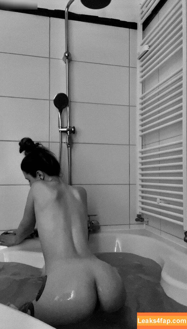 Lena-Sophie / Lena Sophie / LenaSophieoffi / _lenasophie_offi_ leaked photo photo #0052