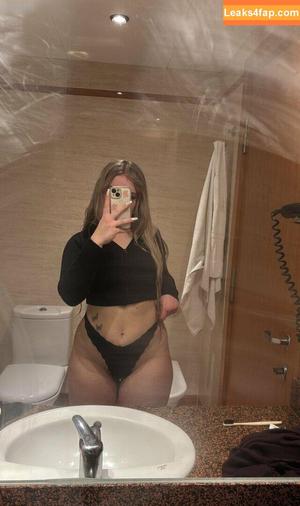 Lena Weber photo #0057