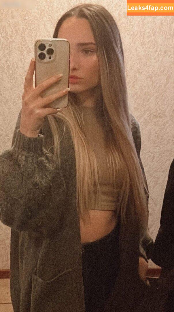 Lena / _evilena / lenameyerlandrut / lenatheplug leaked photo photo #0027