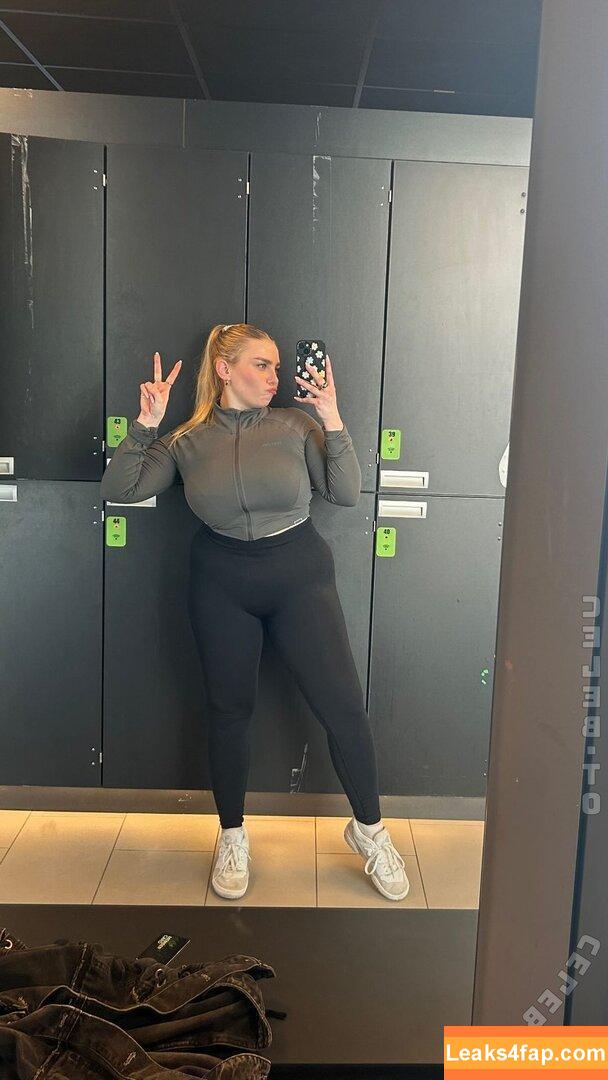 lenadenisee /  leaked photo photo #0009