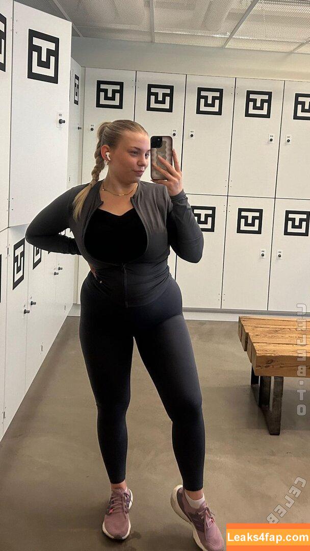 lenadenisee /  leaked photo photo #0021