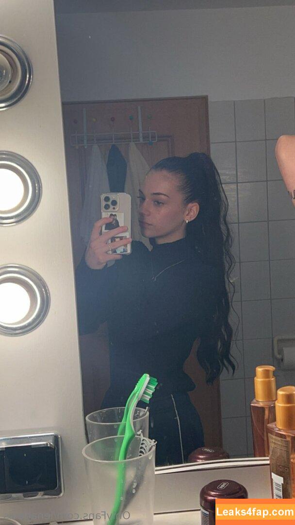 lenadevis /  leaked photo photo #0003