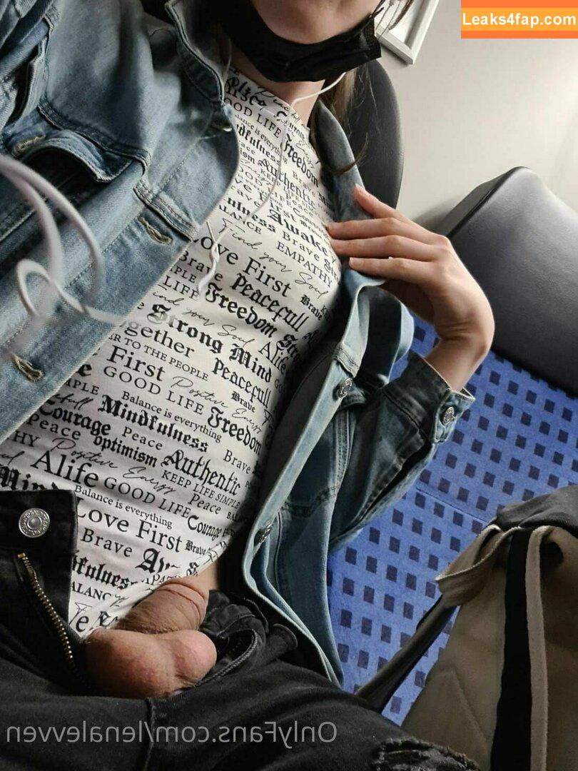 lenalevven /  leaked photo photo #0033