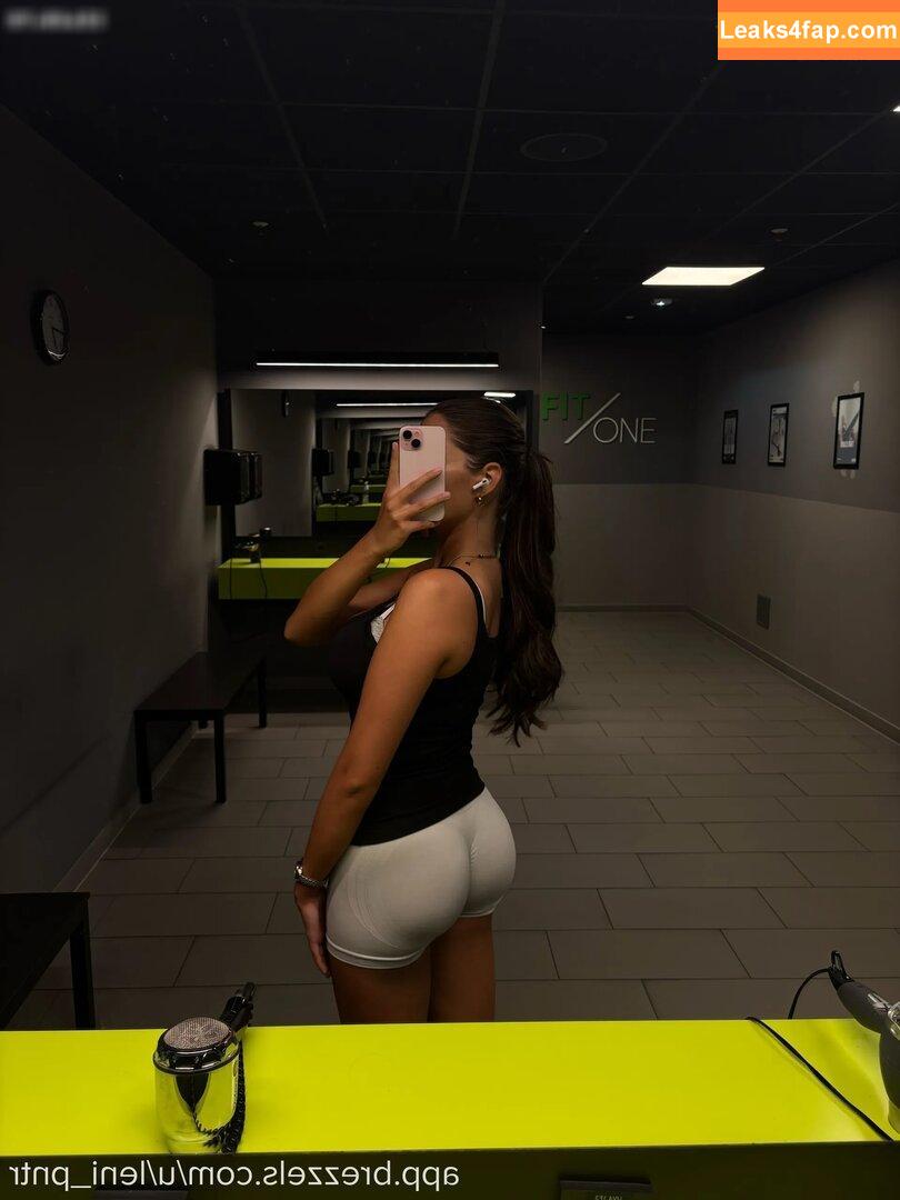 leni_pntr /  leaked photo photo #0124